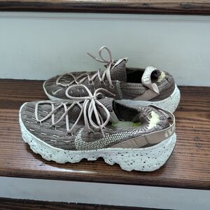 Nike Space Hippie 04